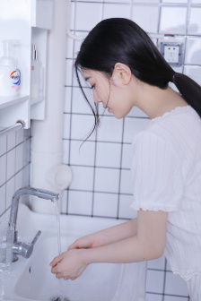 进去之后怎么活动情侣
